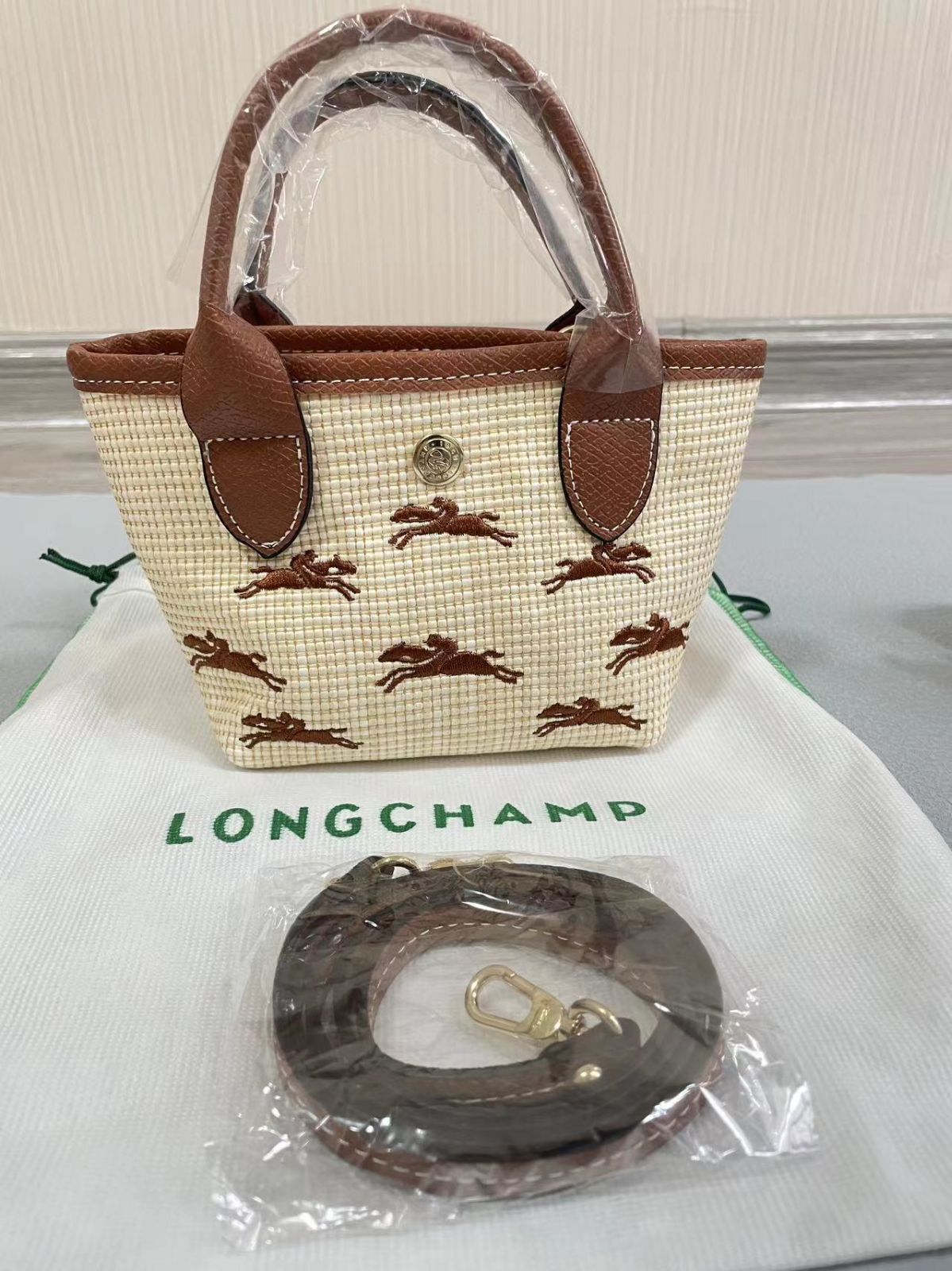 ロンシャン LONGCHAMPル パニエ プリアージュ ミニ カゴバッグ XS サイズ ショルダーバッグ ロゴ 刺繍 限定 - メルカリ