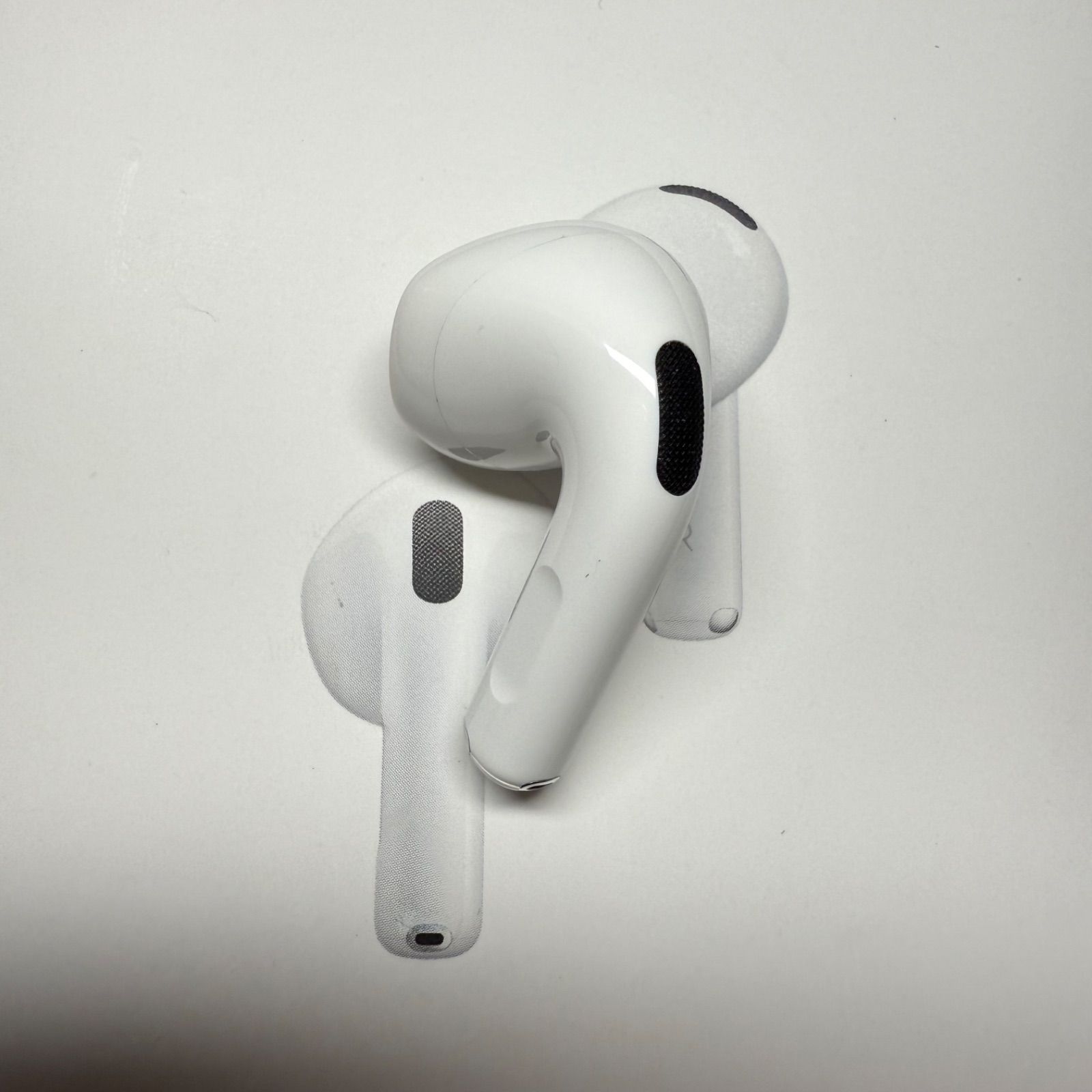 美品】AirPods 第4世代 片耳 左耳のみ イヤホン A3056 - メルカリ