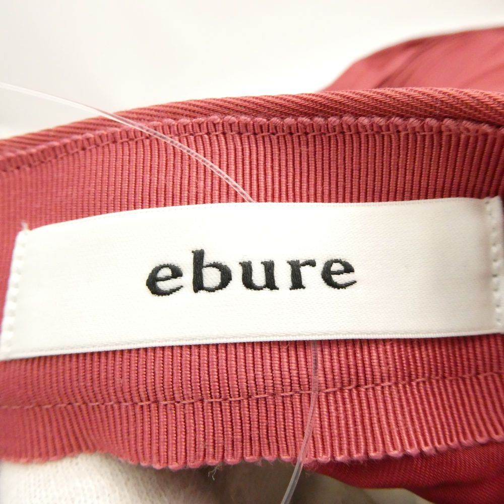 プリーツスカート