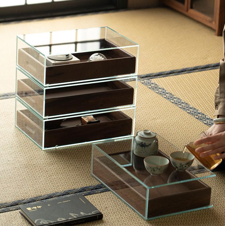 展示キャビネット