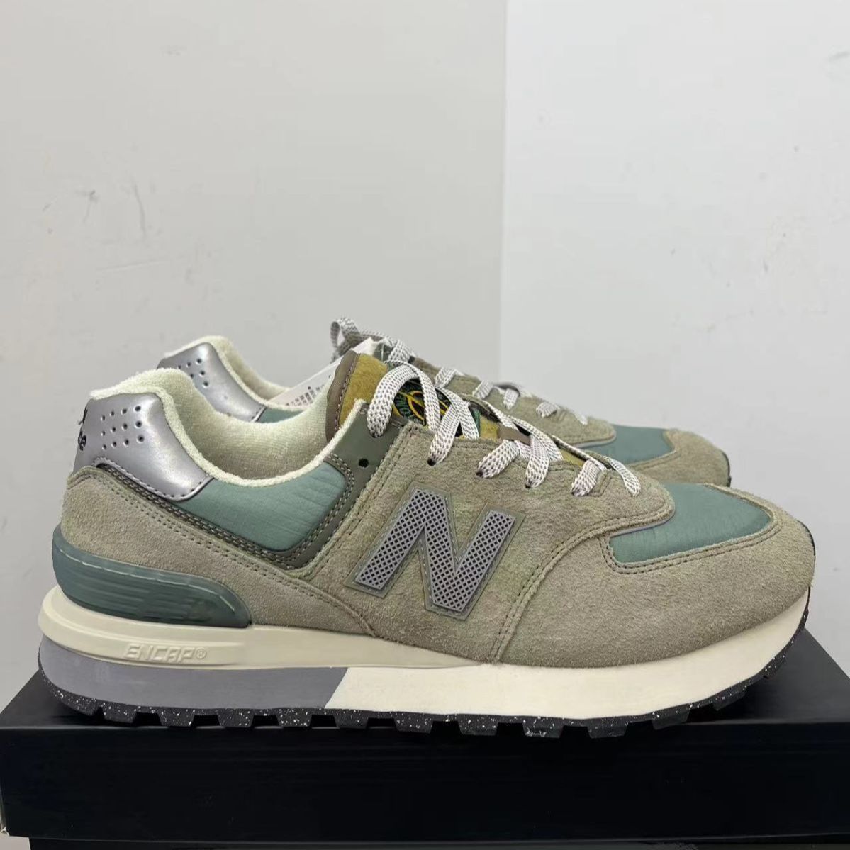 新品未使用 ニューバランス STONE ISLAND x New Balance NB 574 スニーカー