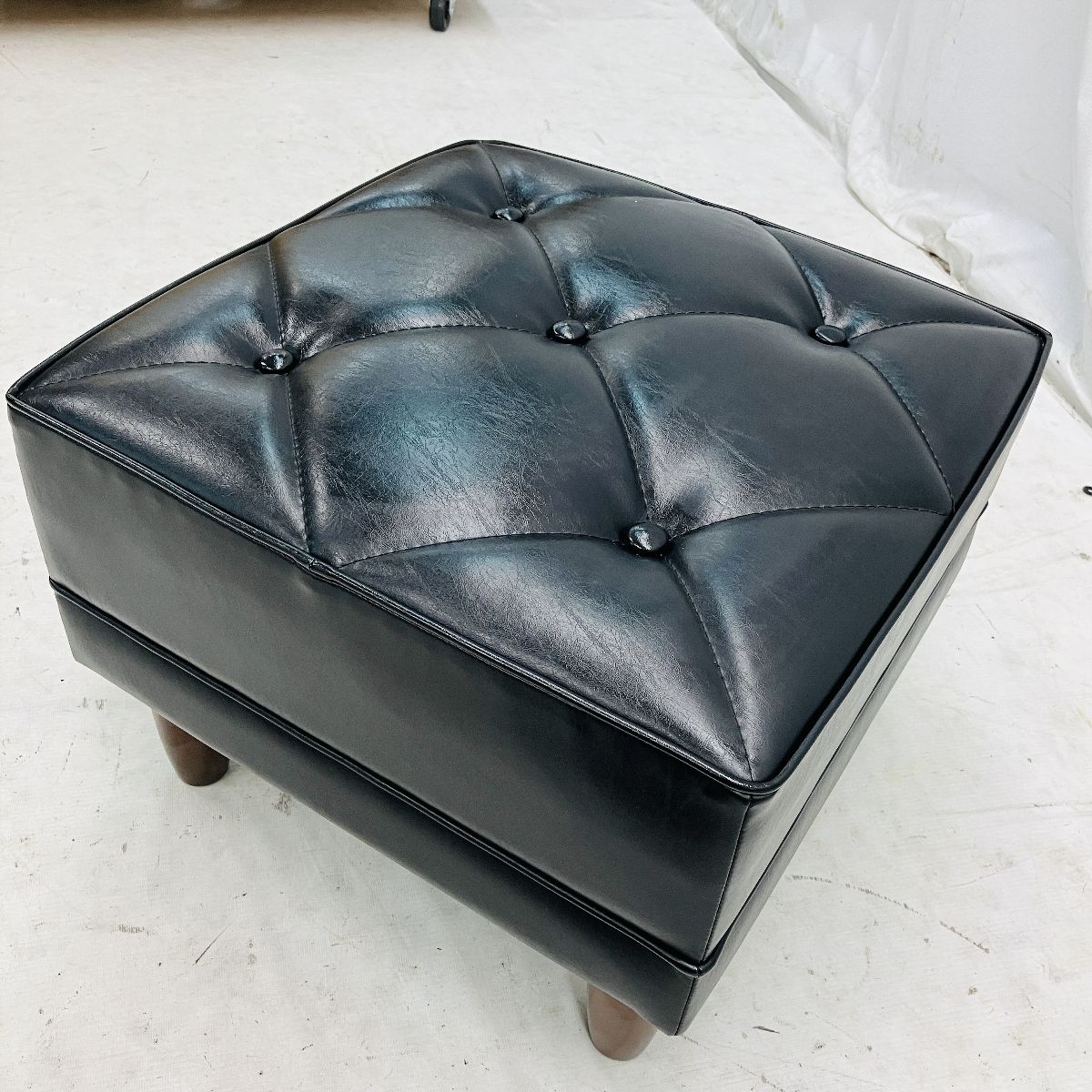 メル20962様専売【美品】カリモク60オットマン スタンダードブラック オットマン｜オンラインストア｜カリモク60オフィシャルショップ