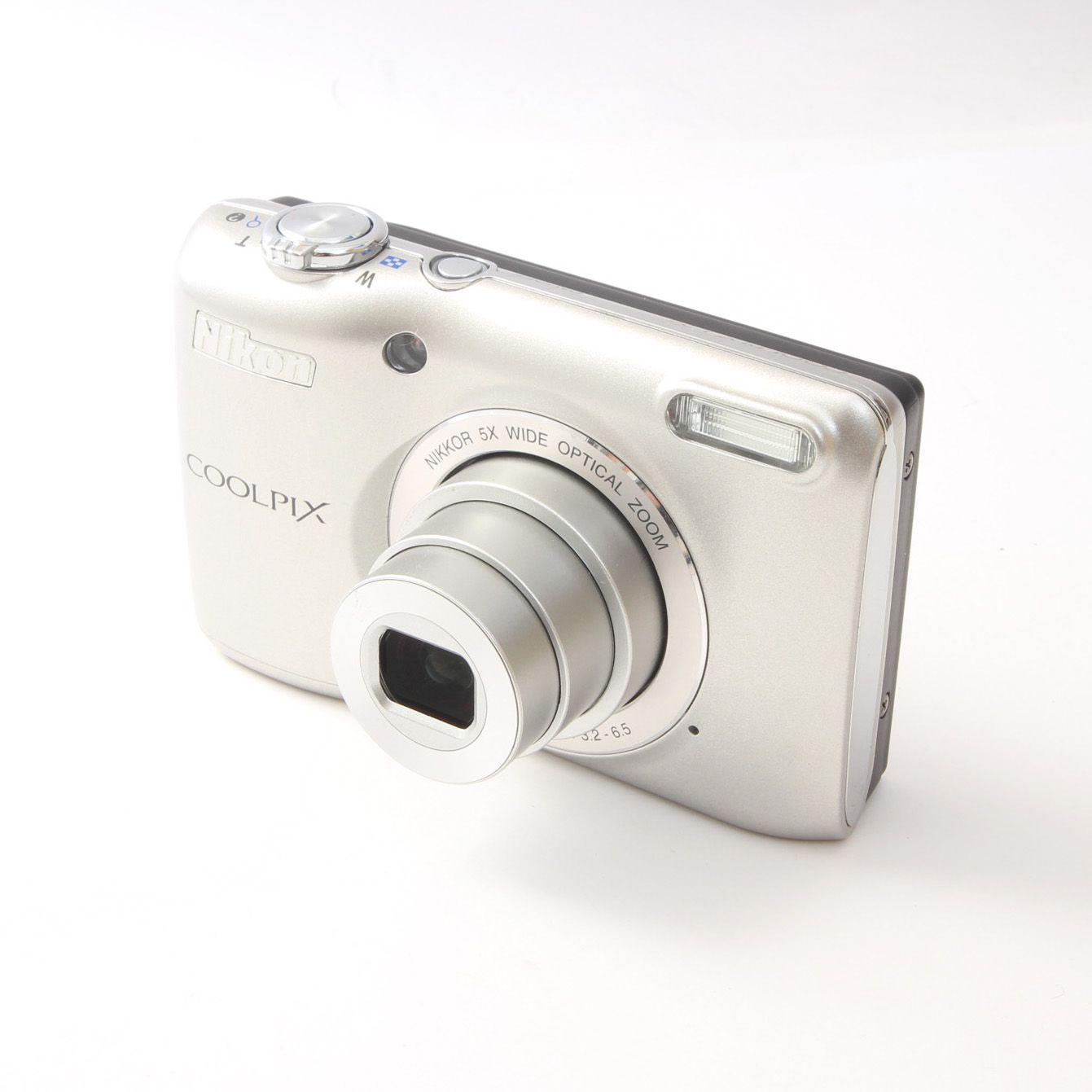 Nikon COOLPIX L26 シルバー コンパクトデジタルカメラ COOLPIX L26の 