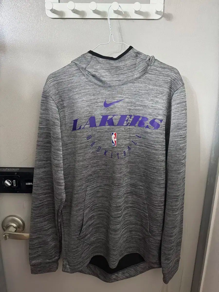 Nike(ナイキ） LA LAKERS レイカーズ 100 ドライフィット 機能性 フード NBA