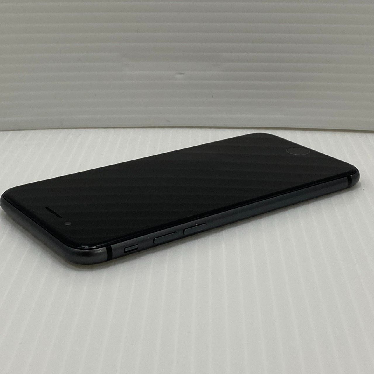 背面割れあり iPhone 8 64GB SIMフリー ソフトバンク iPhone8 64GB