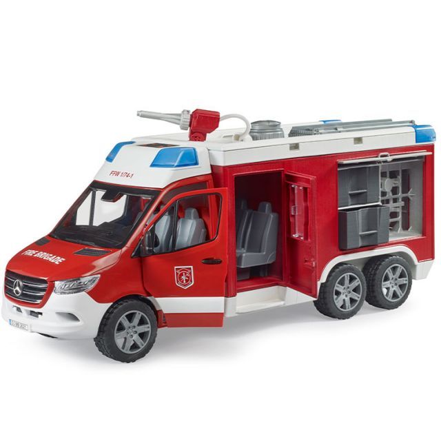 おもちゃ Bruder ブルーダー 正規輸入品 ドイツ MB 消防車ボックスタイプ 02680 1 16 メルセデス