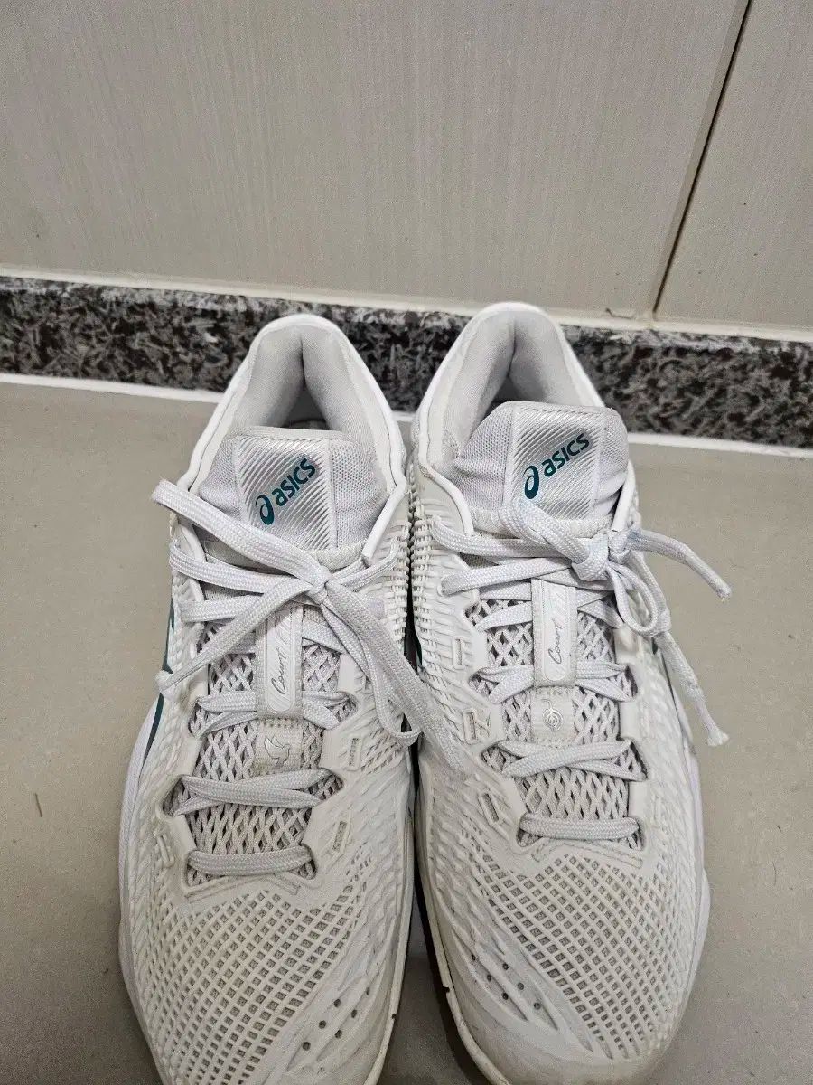 ウィンブルドン Asics