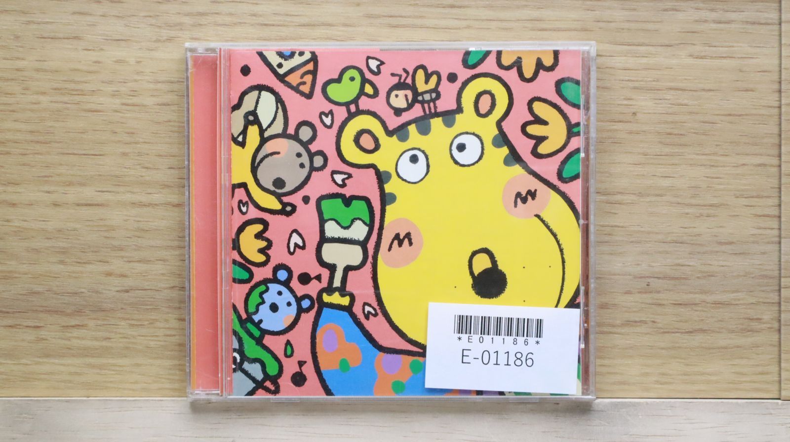 CD 山野さと子, 森の木児童合唱団,  ハローキティ みんなのクリスマス  COCX30126  /00110 CD 山野さと子, 森の木児童合唱団, ハローキティ みんなの
