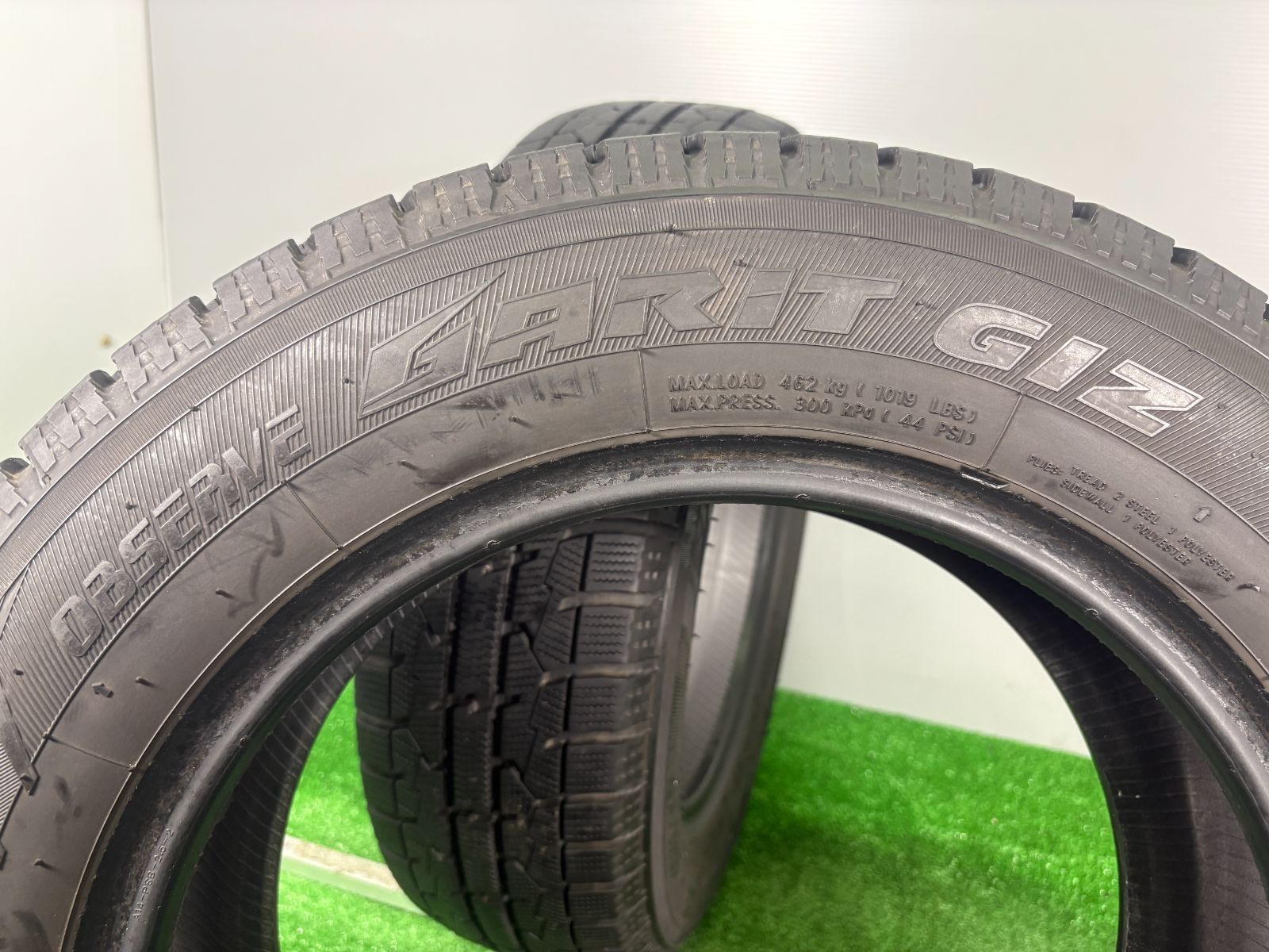 冬タイヤ スタッドレス