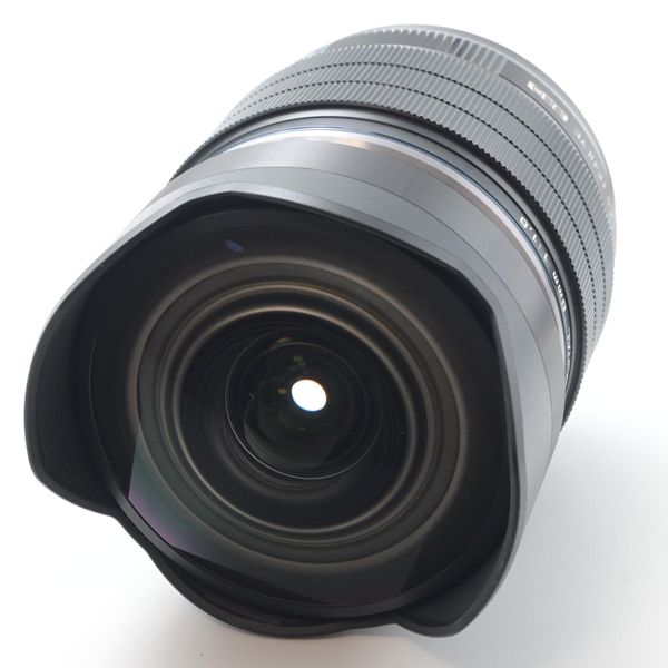 オリンパス OLYMPUS M.ZUIKO DIGITAL ED 8mm F1.8 Fisheye PRO