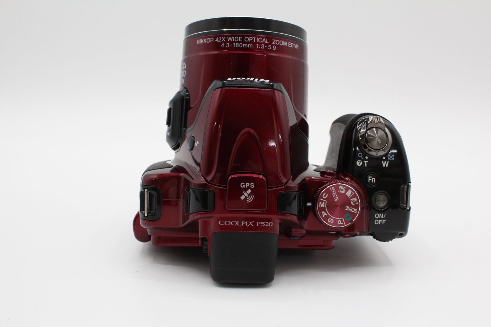 COOLPIX P520