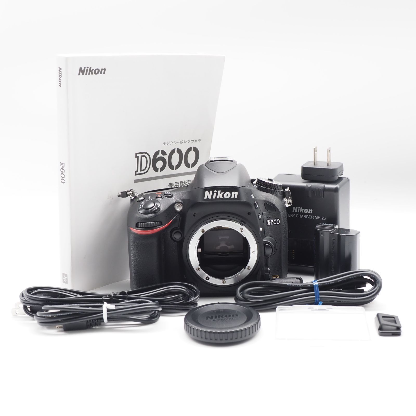 ☆ショット数15890回(11%)の極上品☆ Nikon デジタル一眼レフカメラ