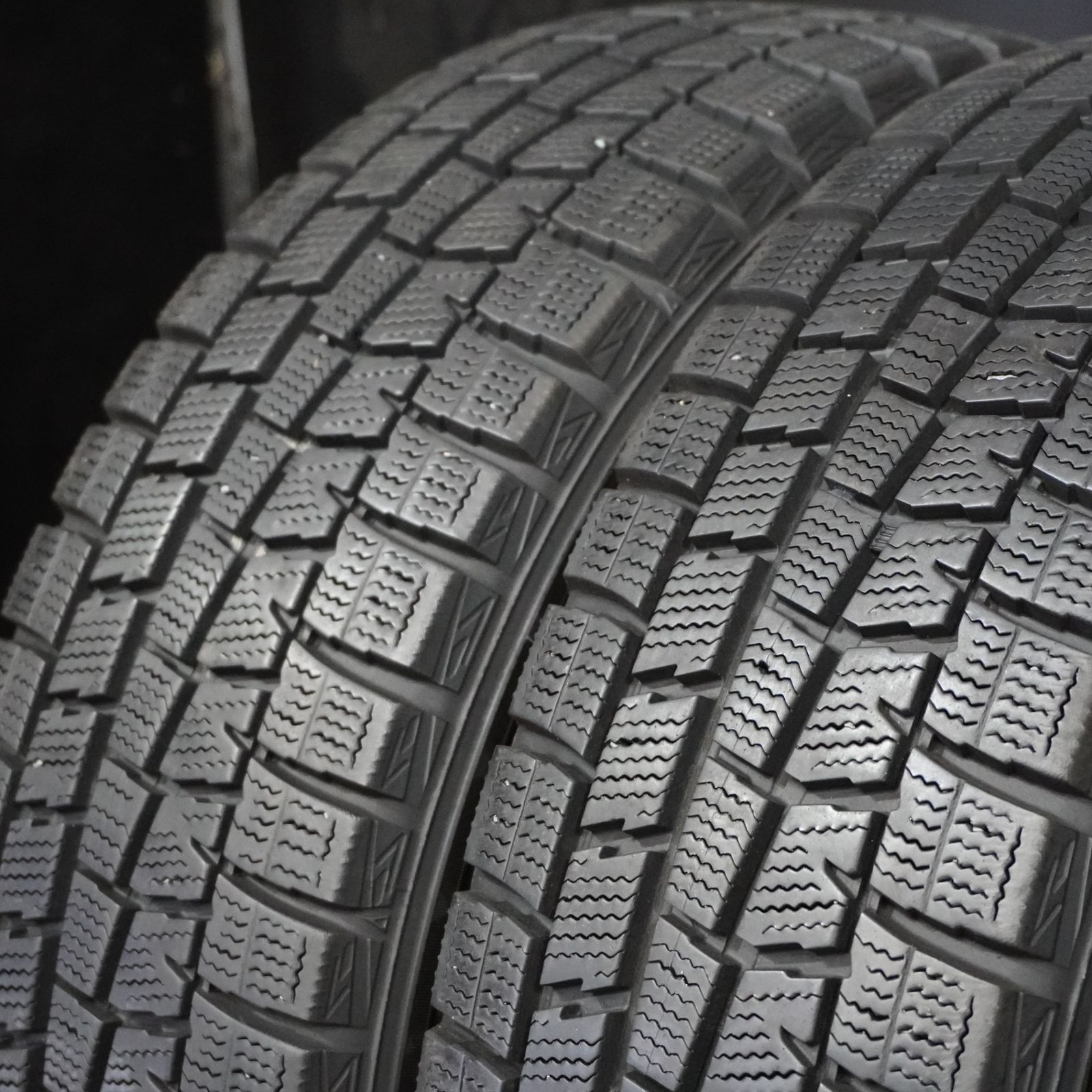 激安大特集！ 売切 バリ山 ダンロップ WINTER MAXX WM01 175|65R15 4本 スタッドレス ヴィッツ フィット キューブ スイフト等 【お買い得】