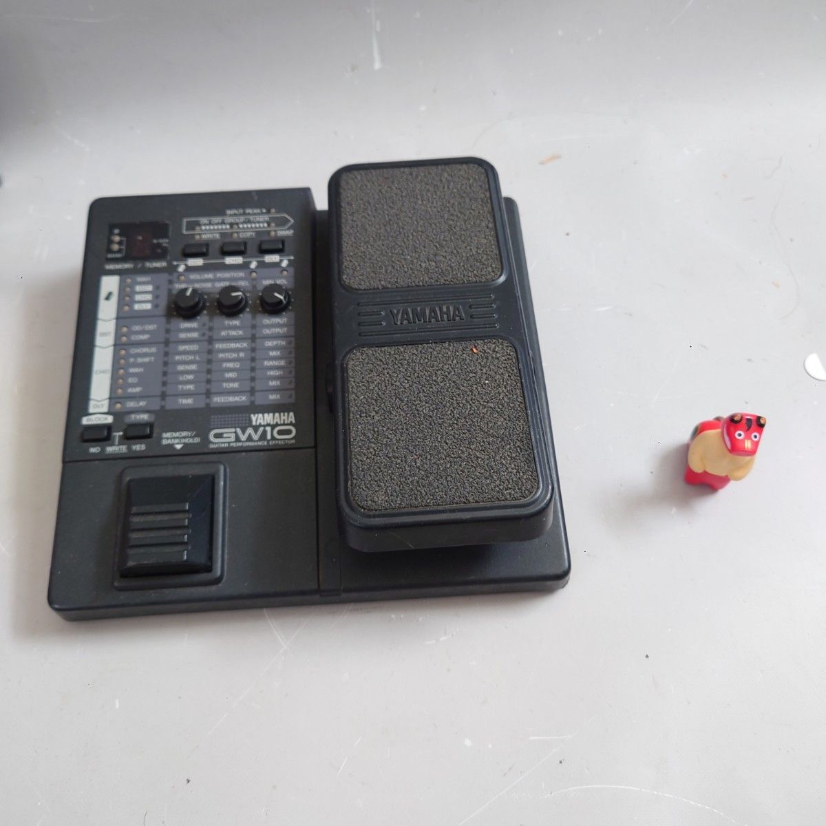 yamaha GW10 ギターパフォーマンスエフェクターペダル z-1785
