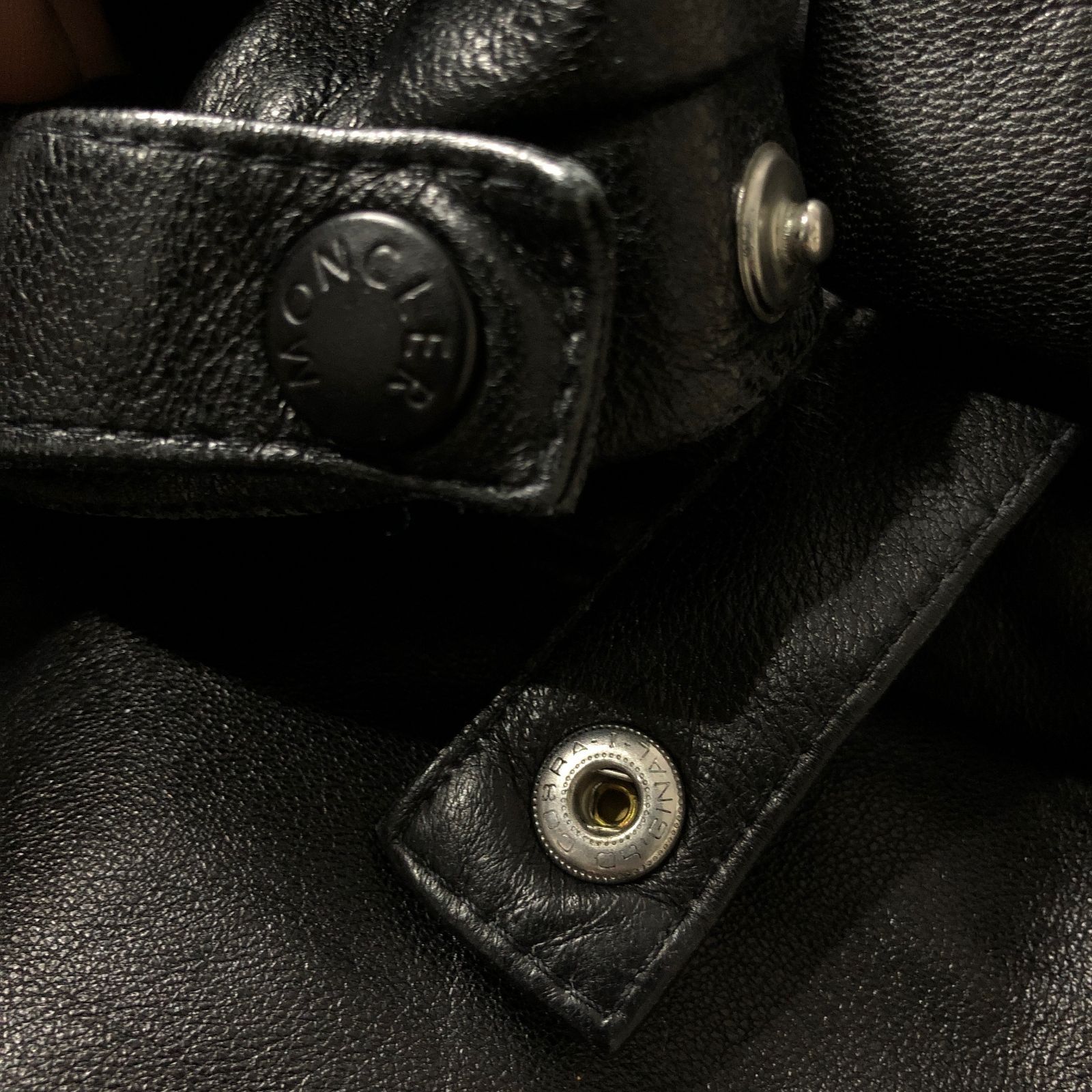 定価50万 MONCLER 状態良好 最高級オールレザー ダウン ジャケット 