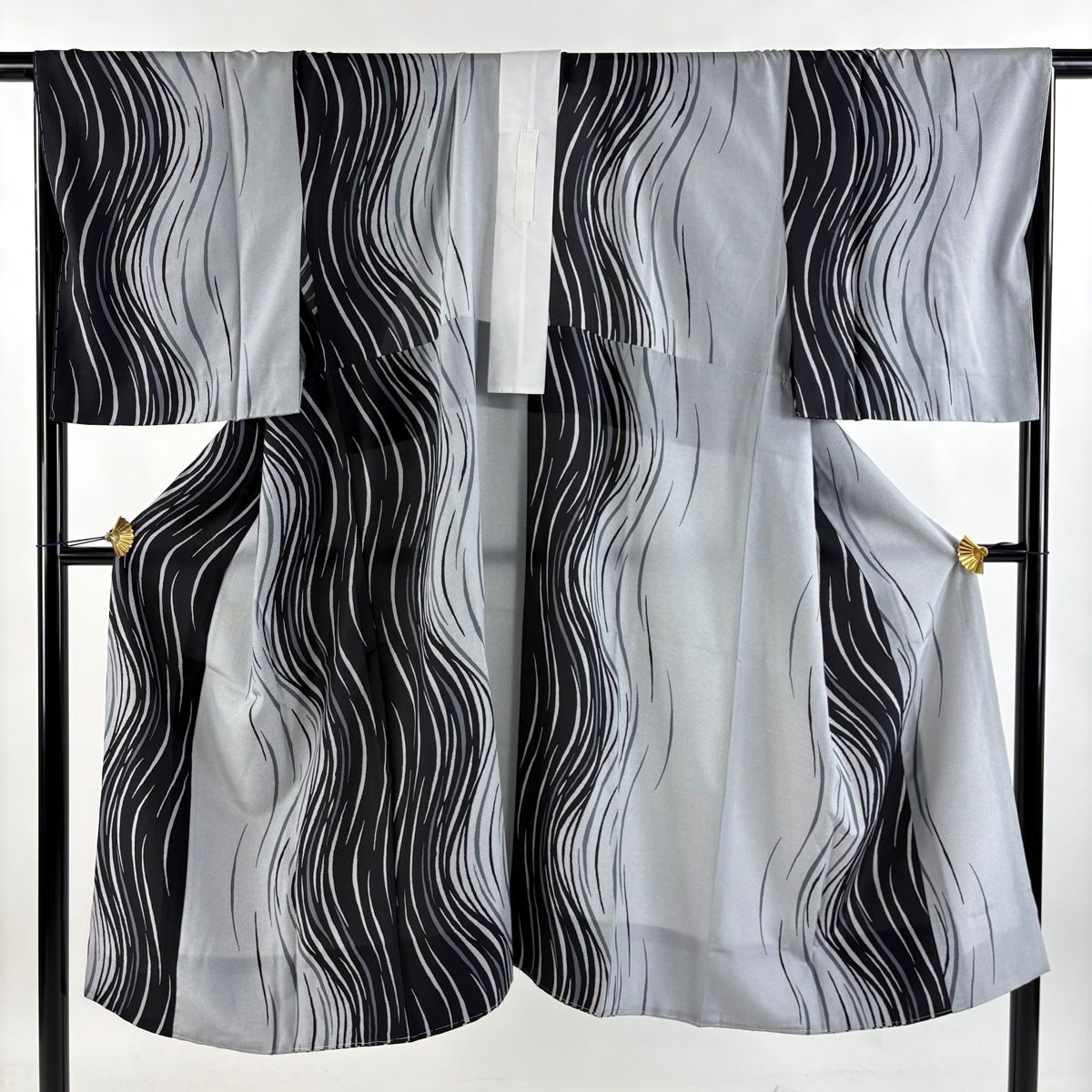 長襦袢 身丈127.5cm 裄丈66cm M 幾何学 斜め格子 黒灰 正絹 秀品