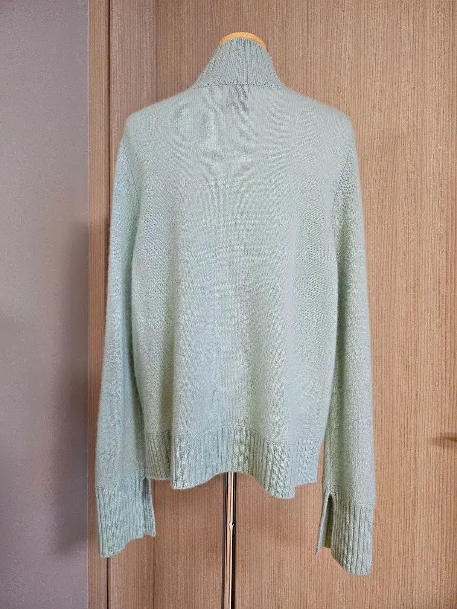 カシミアグリン上下セット アウルード