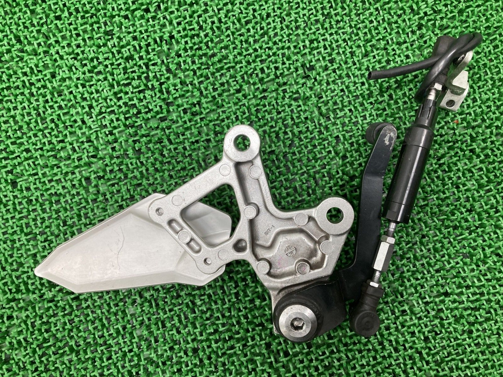 ZX-25R ステップホルダー 左 SKT カワサキ 純正 バイク 部品 ZX250H 21