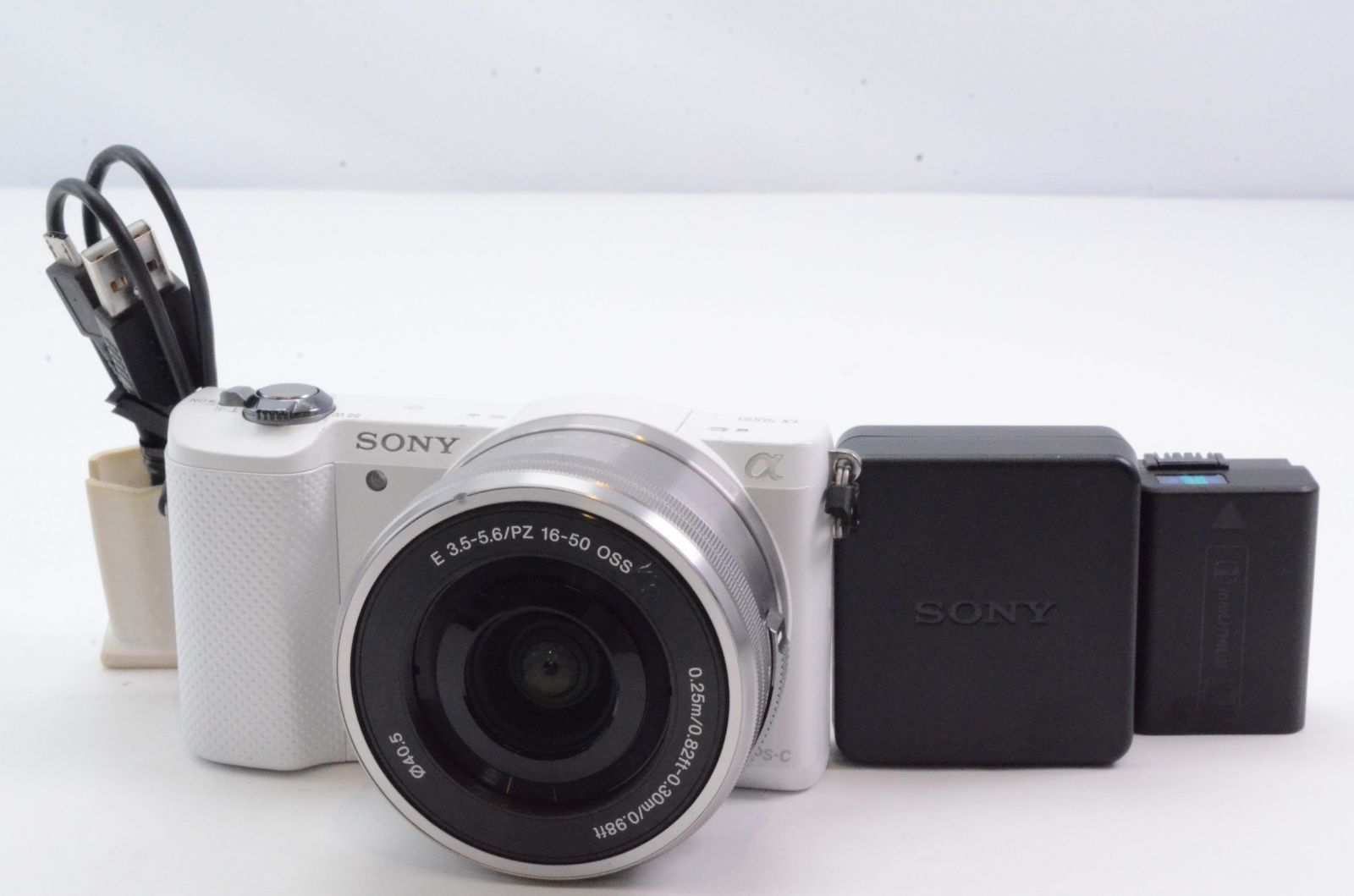 ラッキーサニー専用 【返品保証・動作良好】SONY α5000 レンズキット sony α5000 パワーズームレンズキット レンズ2個付き - メルカリ