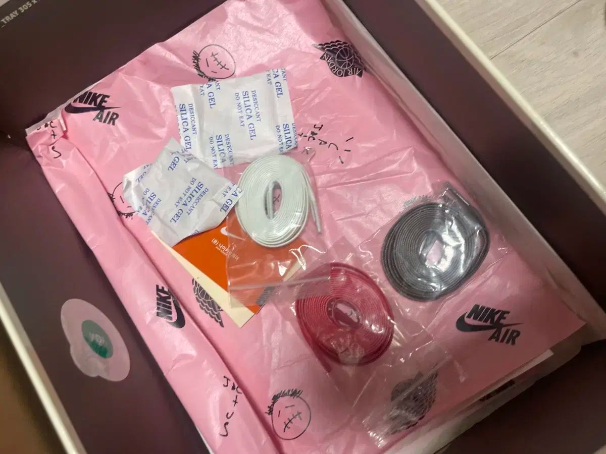 トラヴィススコット ロー