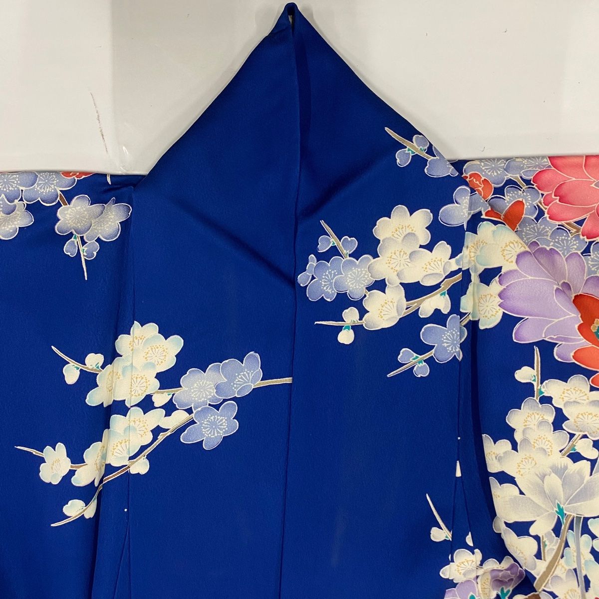 バイセル 着物 名品 振袖 紺色 鳥 枝梅 縮緬 正絹 袷（10月～5月） 161cm Mサイズ ☆☆☆☆ バイセル 着物 名品 振袖 紺色 鳥 枝梅 縮緬 正絹 袷（10月～5月） 161cm