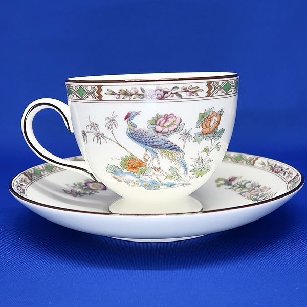 ウェッジウッド クタニクレーン スープカップ&ソーサー 廃盤 美品 黒壺