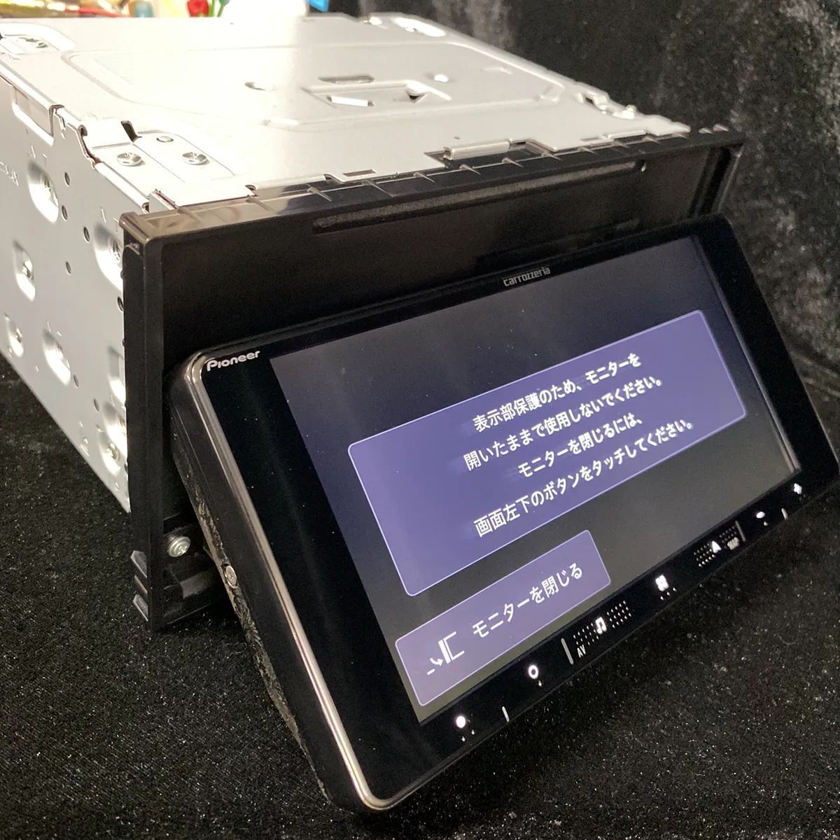 Pioneer カロッツェリア 楽ナビ AVIC-RW721 【ディスプレイ品
