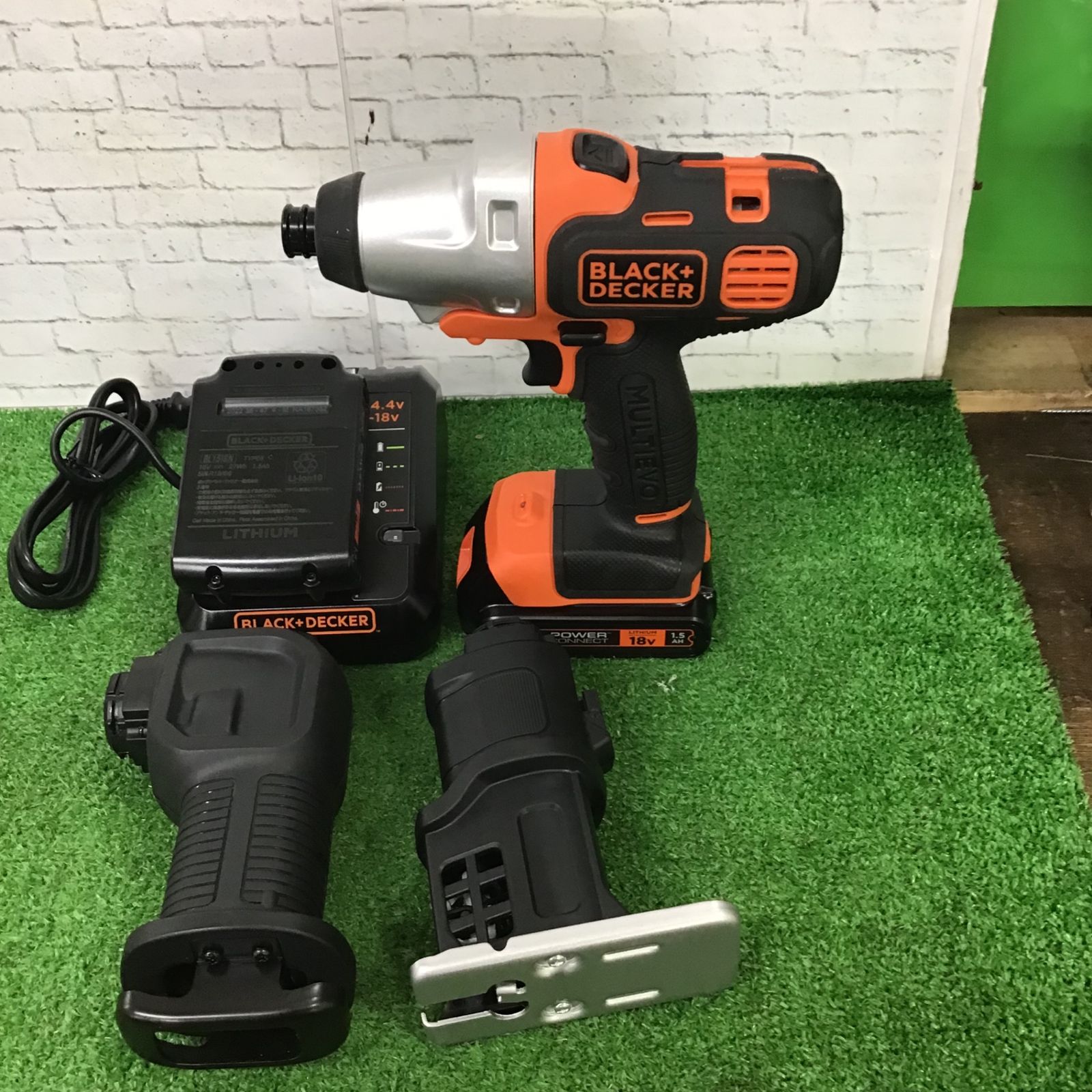 18Vバッテリー2個付属 ブラックアンドデッカー 電動マルチツールキット