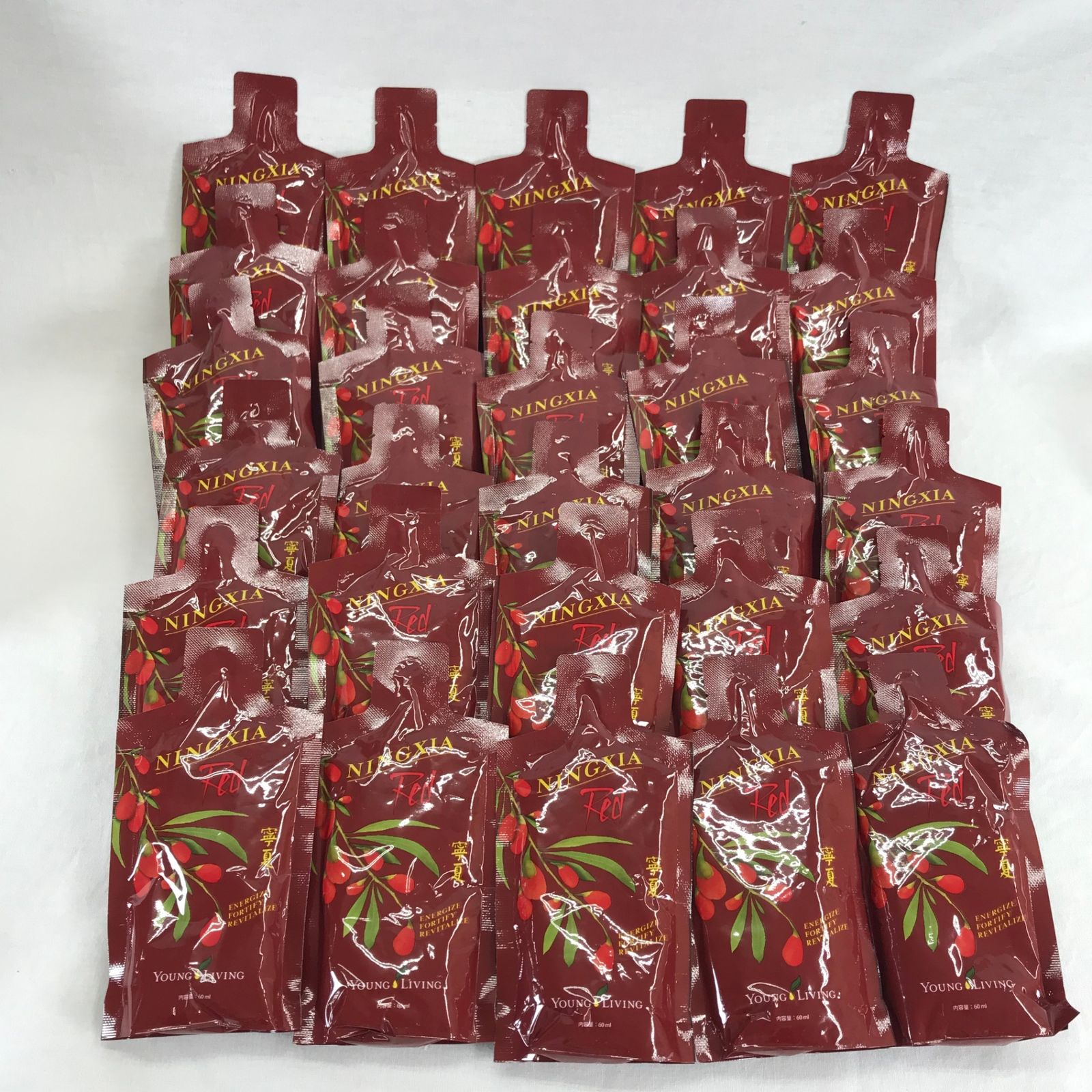 Young Living ニンシアレッド シングルパック 60ml 30個入り Young Living ニンシアレッド シングルパック 60ml 30個入り