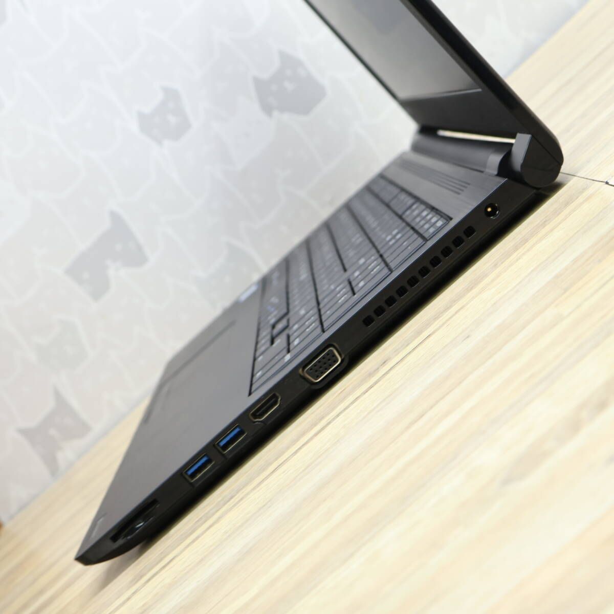 ☆美品 高性能6世代i3！SSD256GB メモリ8GB☆B65/K Core i3-6006U 注文