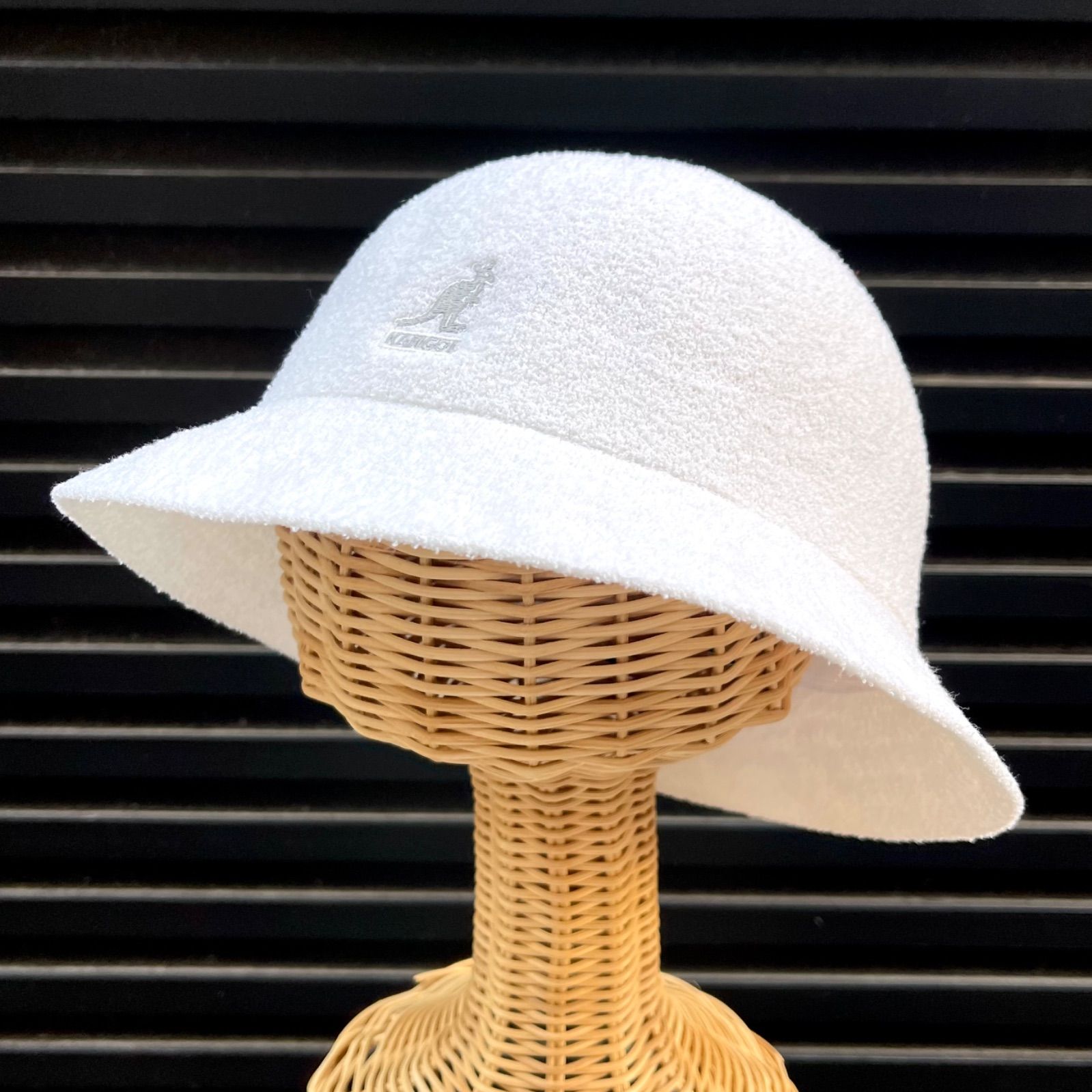 大きいKINGサイズ KANGOL Bermuda Casual ベル型ハット White XXL