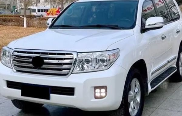トヨタランドクルーザー用 200 2012-2015ダイナミックウィンカー機能付きLEDカーヘッドライト 12V カードライビングライト