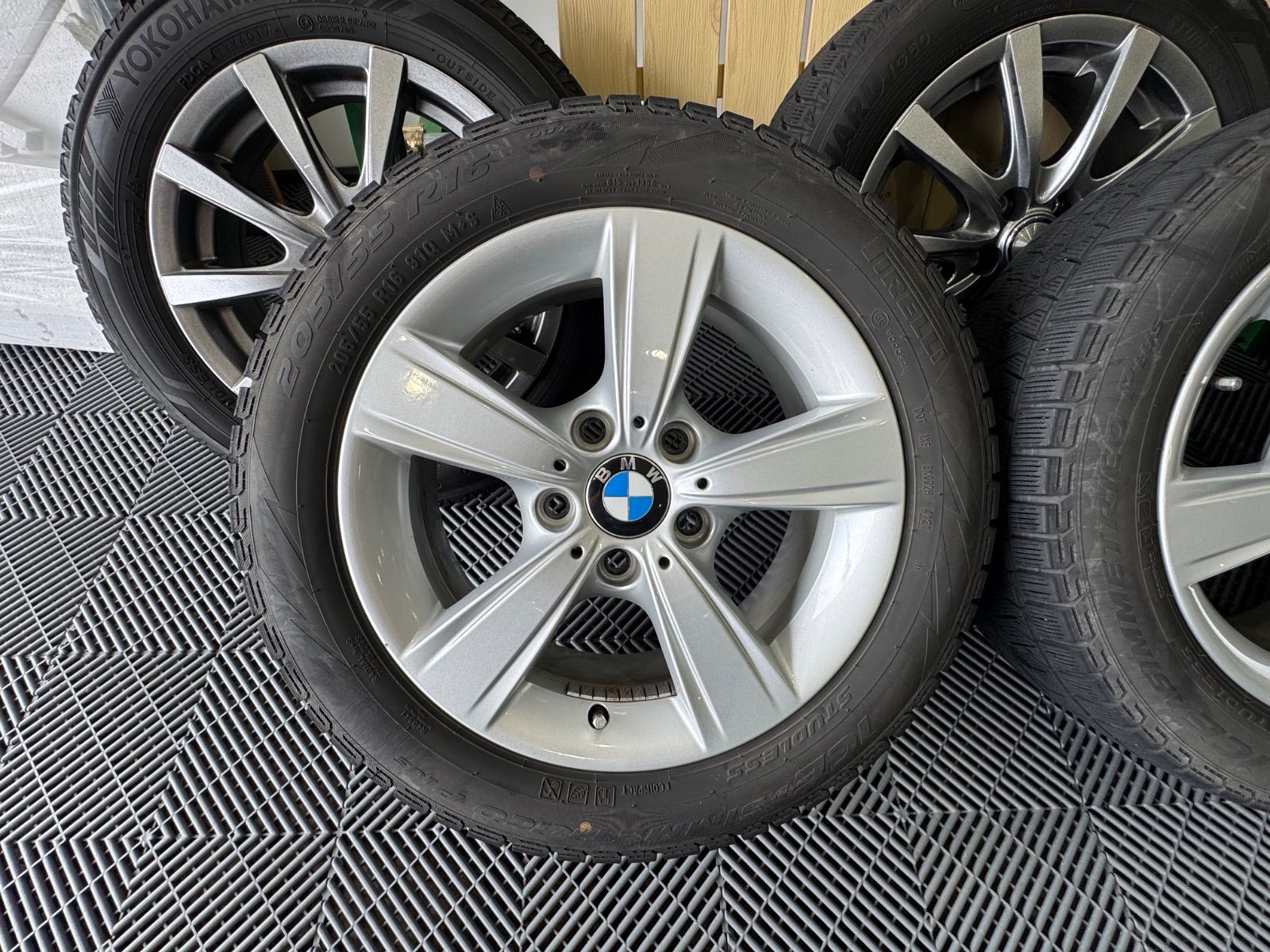 BMW純正アルミ 冬タイヤ4本セット