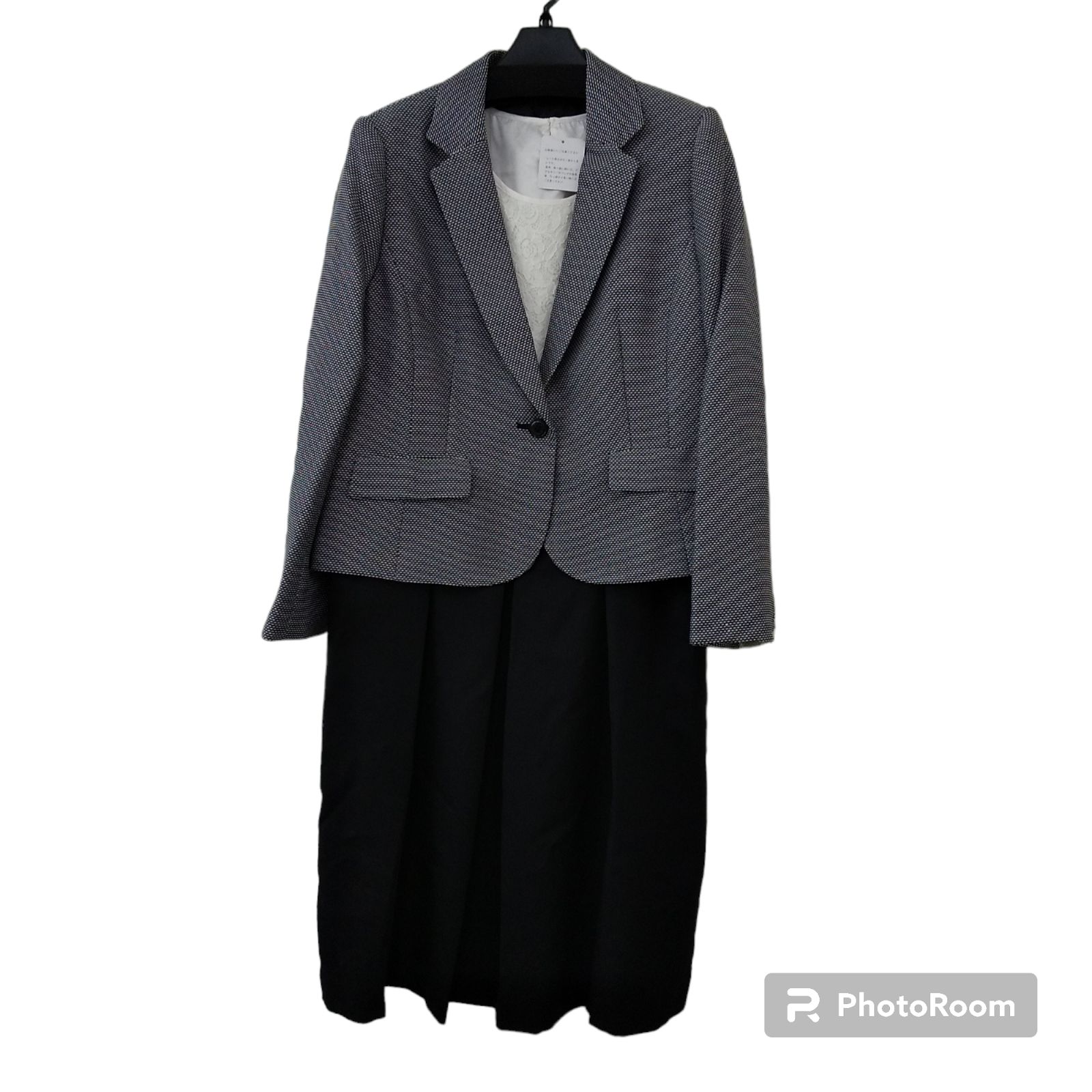 【美品】11号　HIROKO KOSHINO ニット　セットアップ　七〜八分袖 美品】11号 HIROKO KOSHINO ニット セットアップ 七〜八分袖