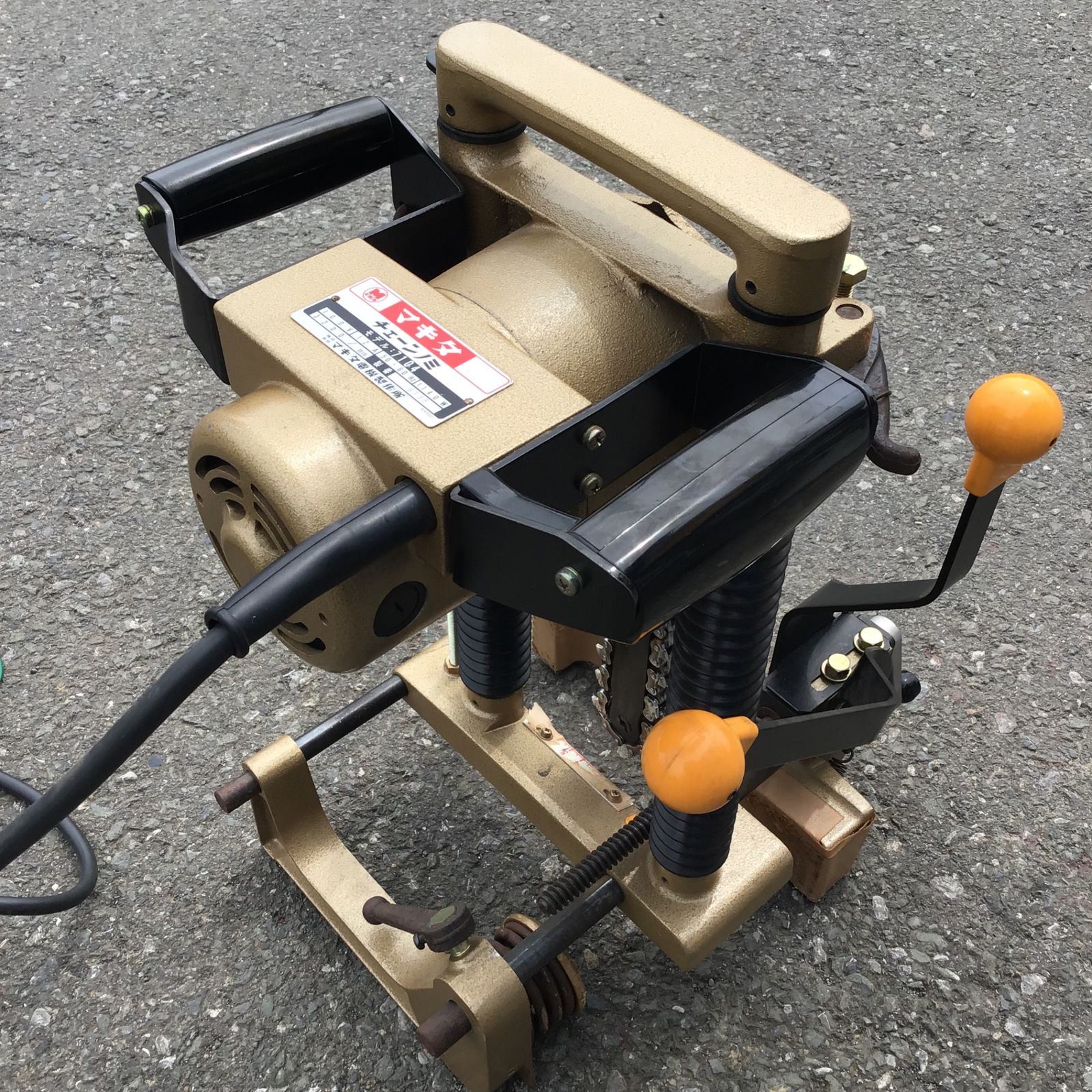 中古品 マキタ⁄makita チェーンノミ・7104鴻巣店