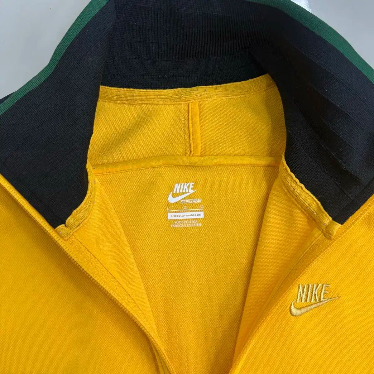 ✪人気ナイキ　NIKE ジャージ　トラックジャケット　イエロー　L Nike(ナイキ） 黄色 トラックトップス ジャージ ジャケット L