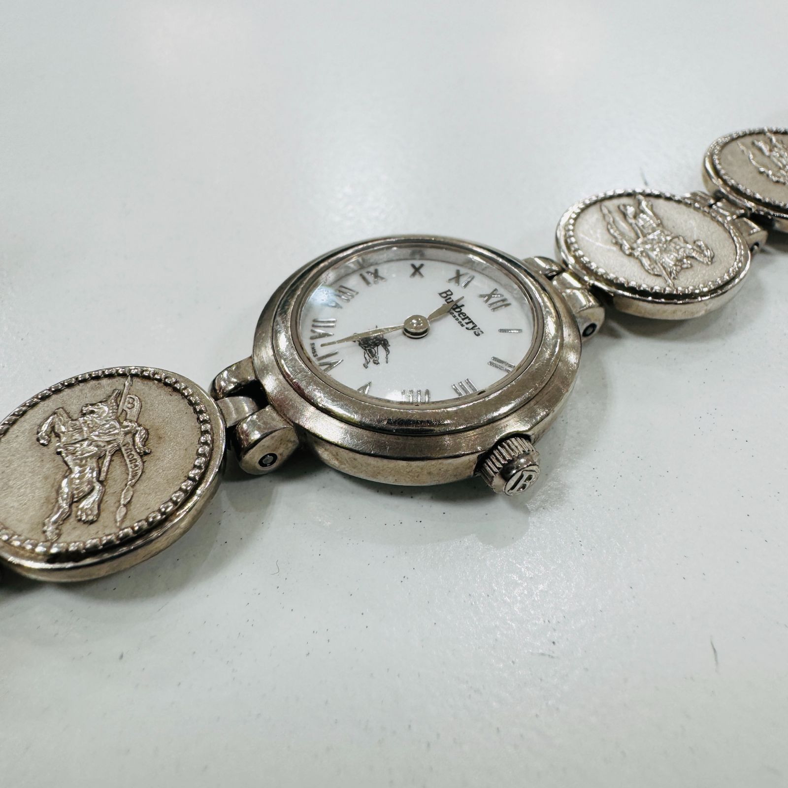 激安売上バーバリーロンドン　ホースロゴ　コインウォッチ　ゴールド　腕時計　アナログ 時計