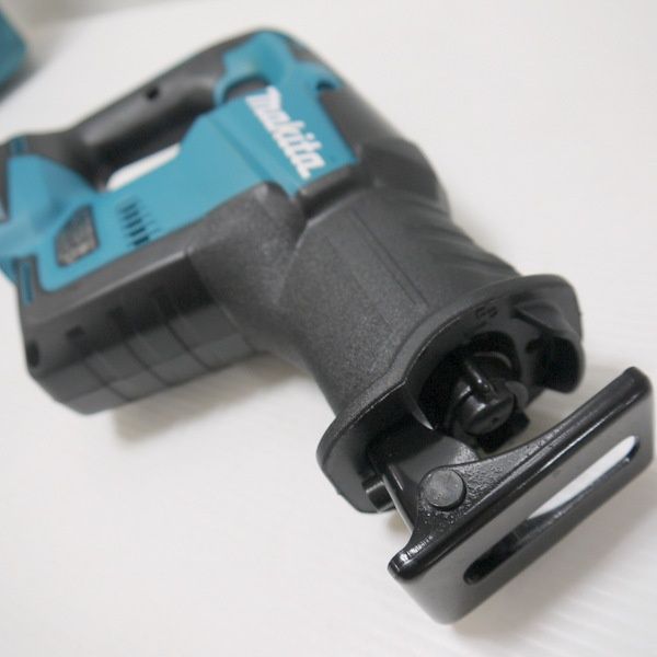 makita マキタ 充電式レシプロソー JR188DZK 本体 ケース 18V