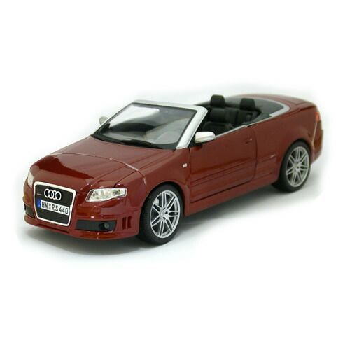 Maisto (マイスト) Audi RS4 Cabriolet 1/18 レッド アウディ