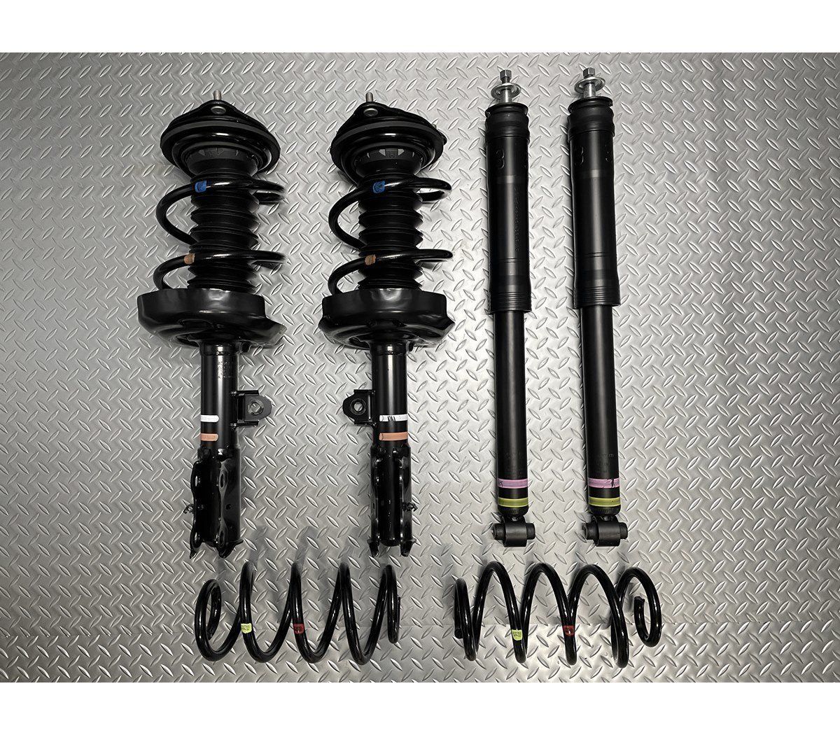 送料無料【新車外し】90系ノア/ヴォクシー純正サスキット ZWR90W 前右48510-V1010 前左48520-V1010 後48530-V1010 ショックアブソーバー(23010090)