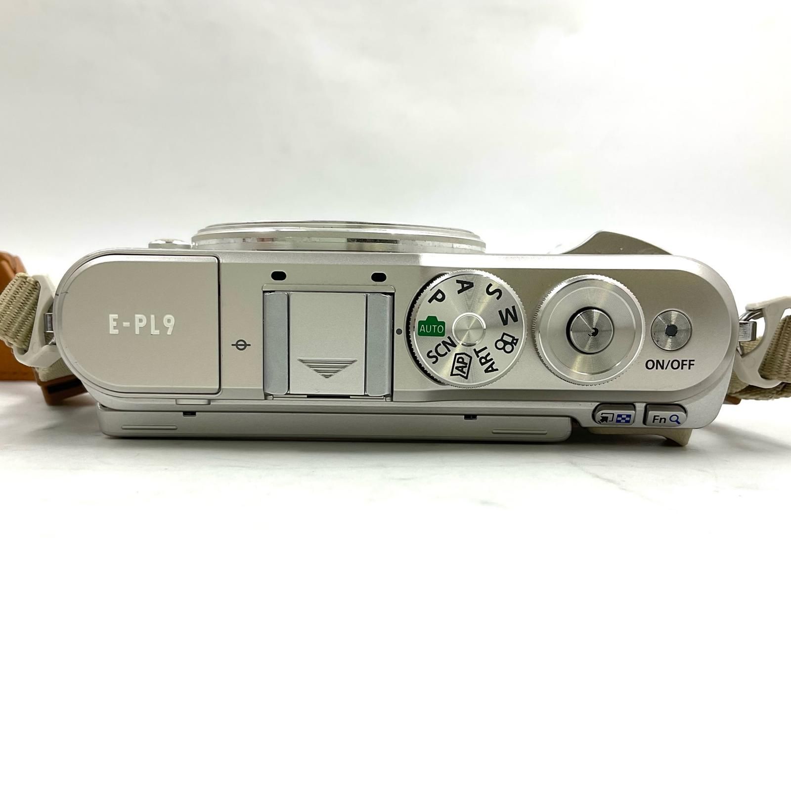 Olympus PEN E-PL9 ミラーレス一眼 シルバー OLYMPUS PEN E-PL9 ミラーレス一眼 シルバー オリンパス OLYMPUS