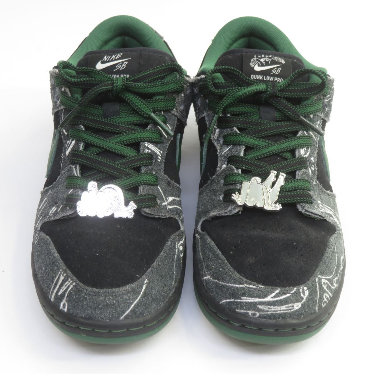 NIKE × THERE SKATEBOARDS ナイキ ゼアスケートボード SB DUNK