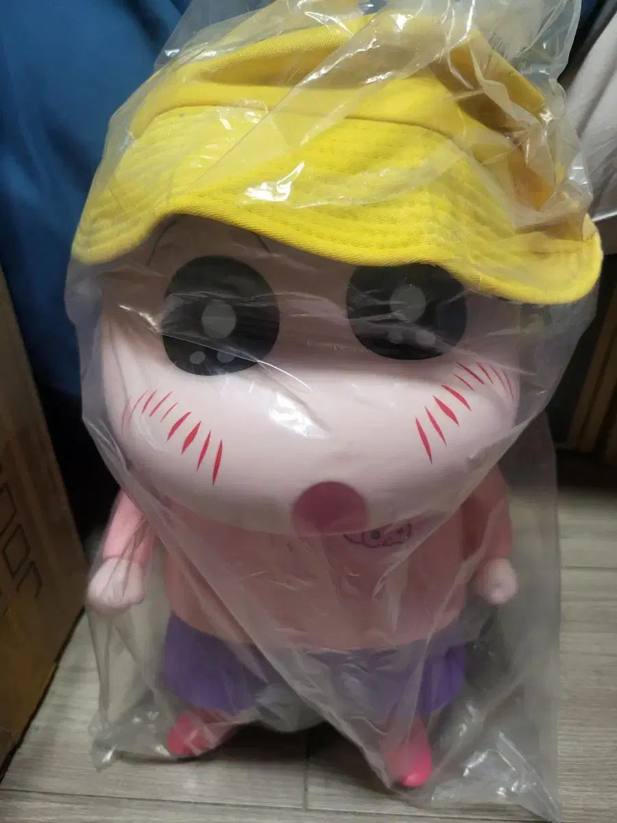 【雷市場（ポンジャン）商品韓国直送】 クレヨンしんちゃん ラージフィギュア