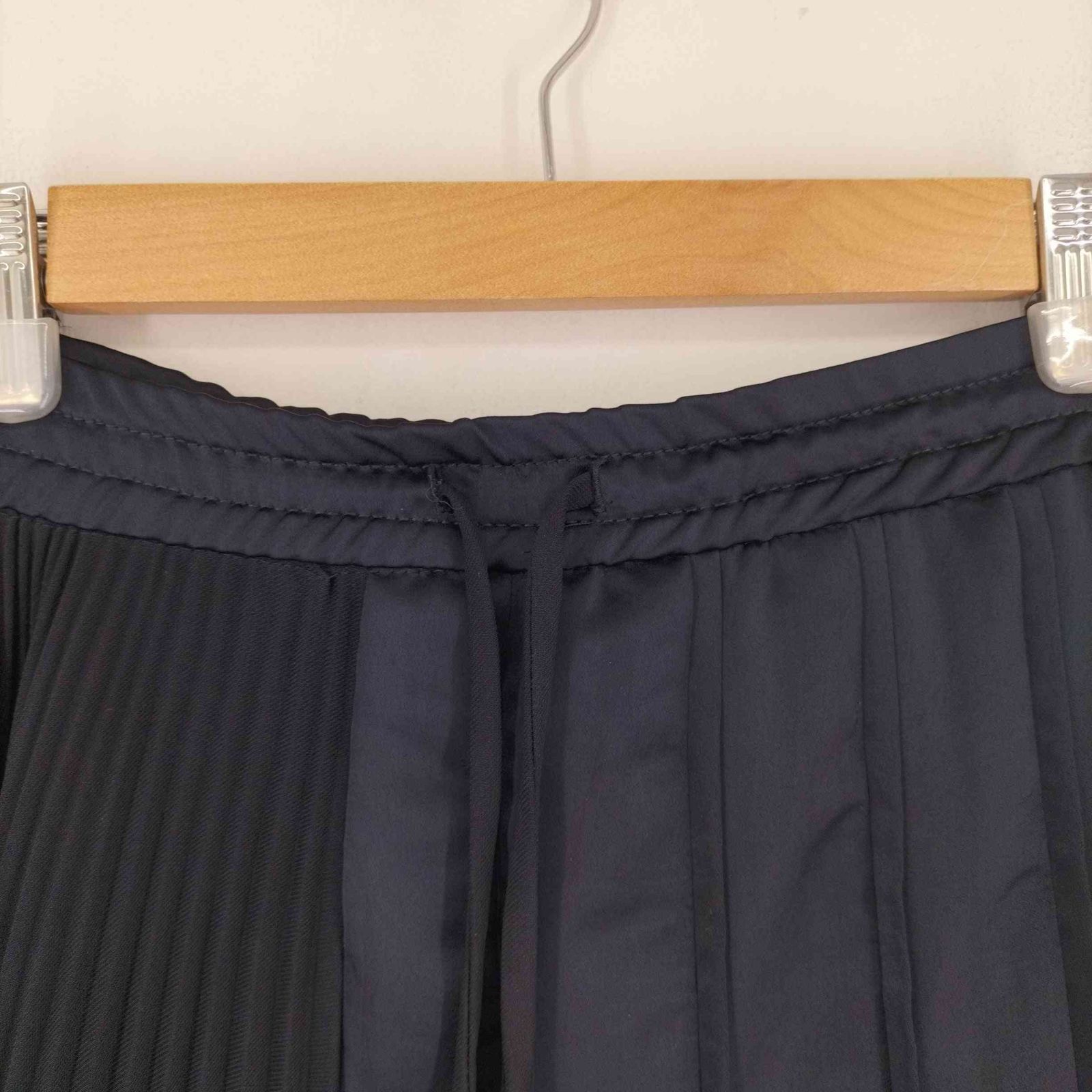 ザラ ZARA PLEATED SKIRT LIMITED EDITION ザラ ZARA PLEATED SKIRT LIMITED EDITION