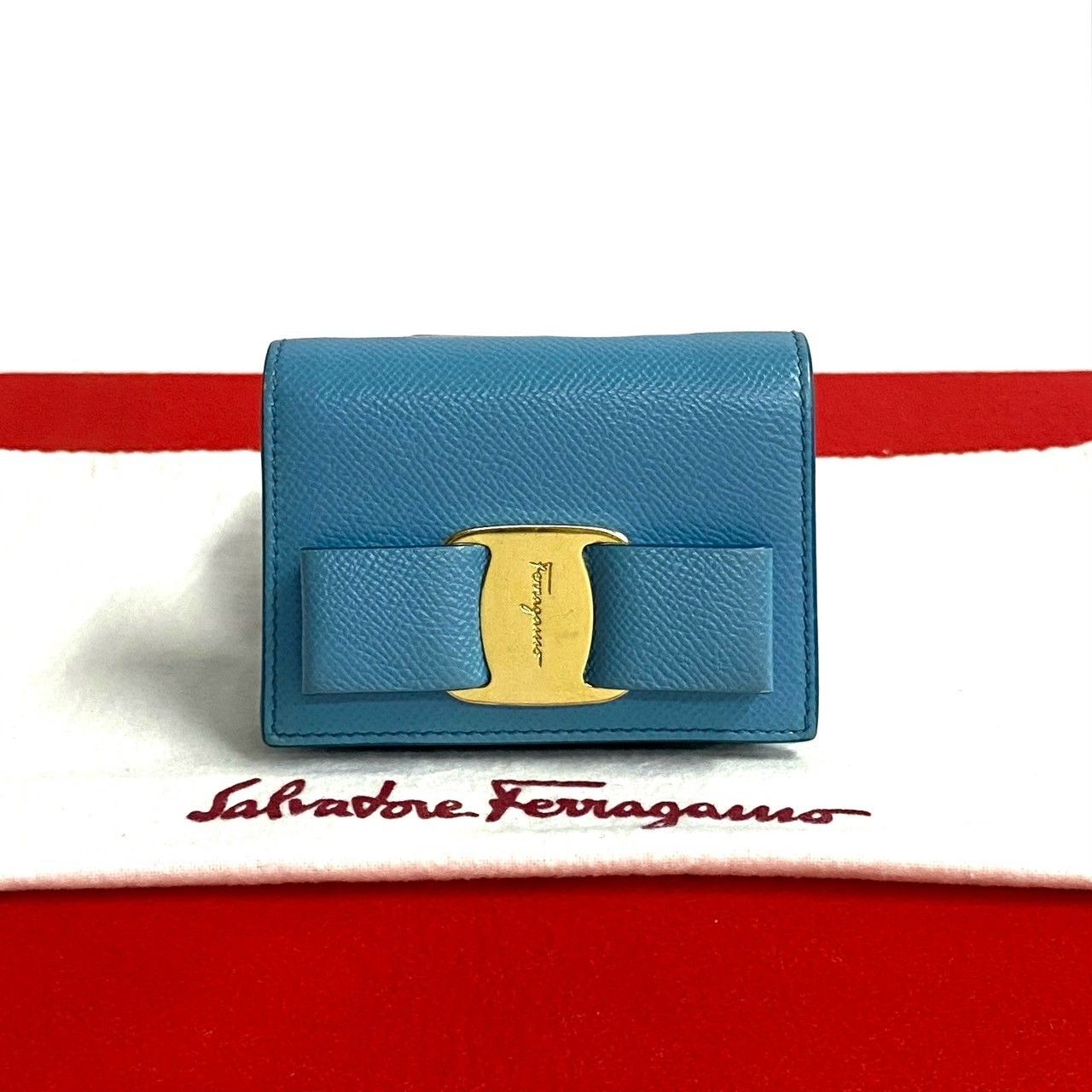 極 美品 Salvatore Ferragamo サルヴァトーレフェラガモ ヴァラリボン 