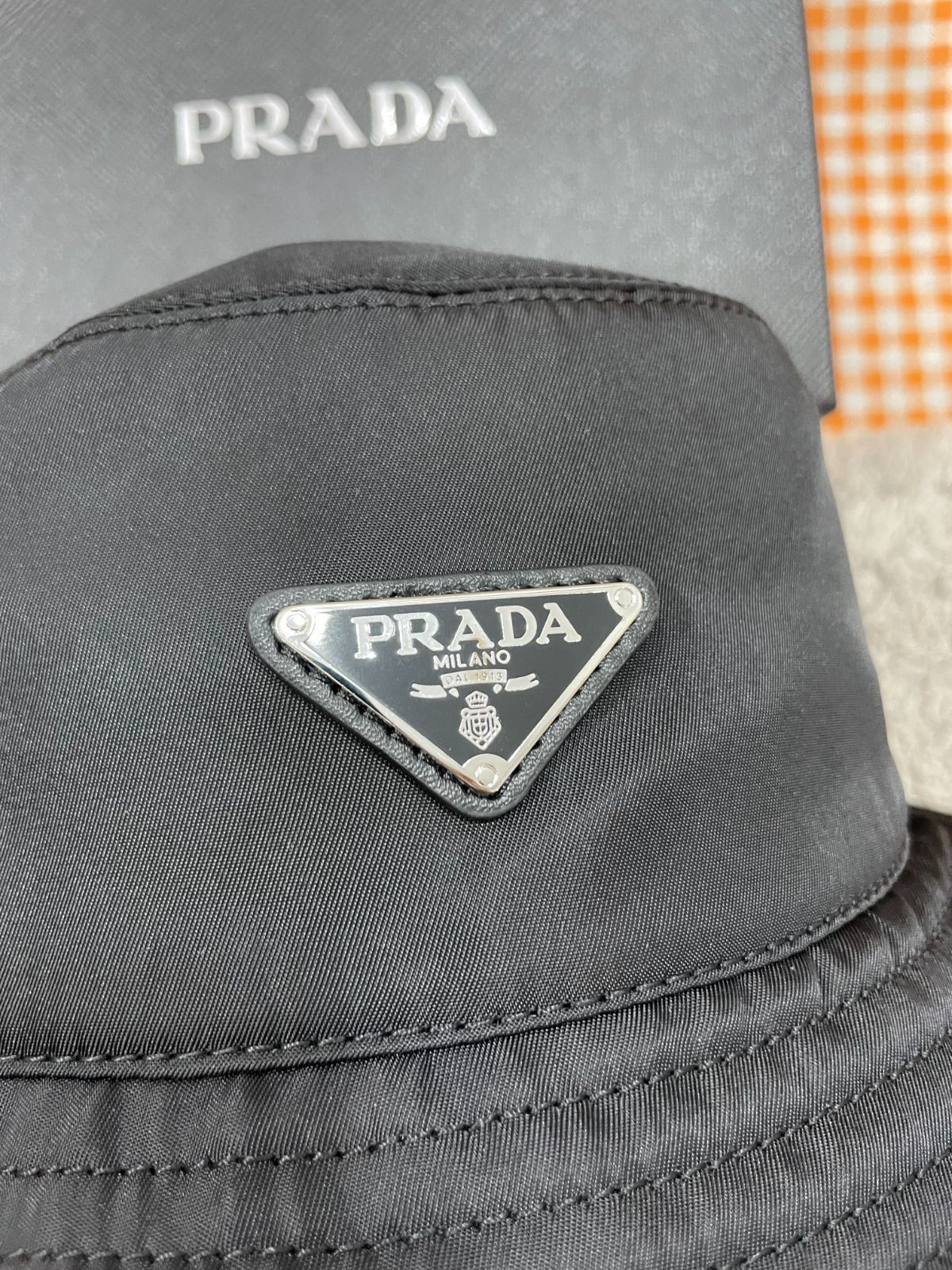 お洒落  PRADA プラダ  バケットハット  ブラック ナイロン