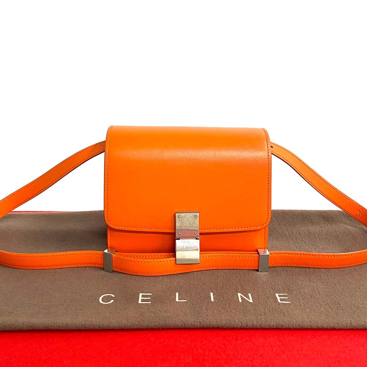 ほぼ未使用 CELINE セリーヌ クラシック ボックス スモール レザー 本革 ショルダーバッグ ポシェット サコッシュ オレンジ 133-2 -  メルカリ