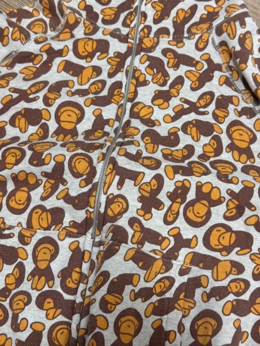 A BATHING APE アベイシングエイプ ベビー マイロ フード ジップアップ s