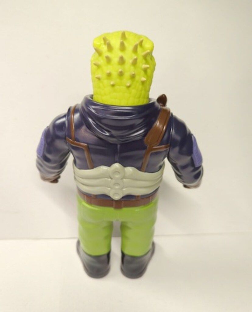 ネオプレイヤーワン NEOソフビシリーズ カイマン ミドルサイズ - メルカリ