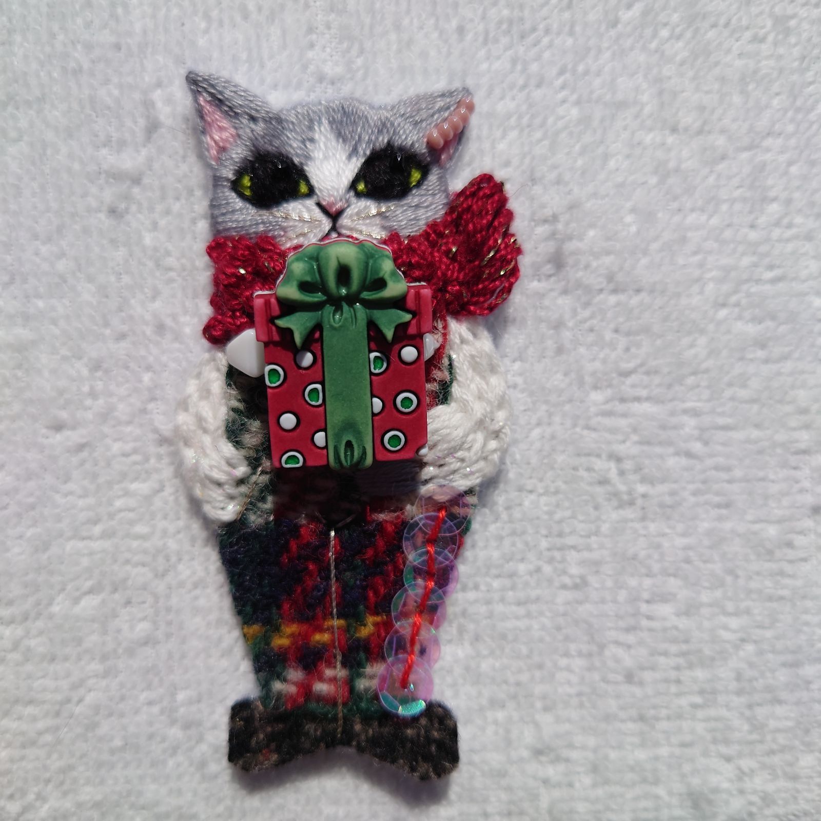 猫刺繍ブローチ☆＊*✯メリークリスマス✯ - メルカリ